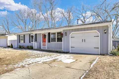 2409 Southwood Dr, Champaign, IL 61821