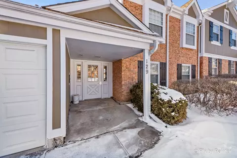 129 Century Ct #L1, Schaumburg, IL 60193