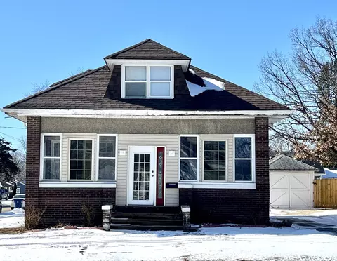 1800 Peoria St, Peru, IL 61354