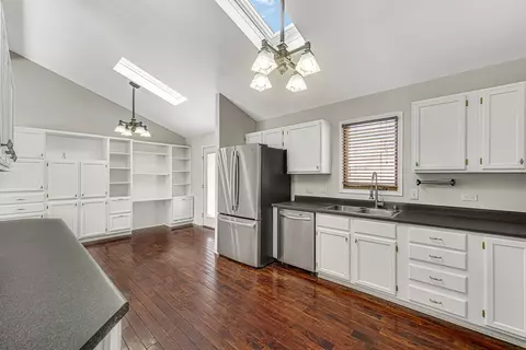 Kitchen - 1052 E 7th St, Lockport, IL 60441 photo 1 of 2