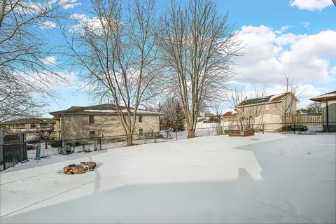 Exterior - 1052 E 7th St, Lockport, IL 60441 photo 6 of 6