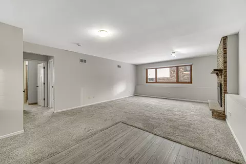 Living - 1052 E 7th St, Lockport, IL 60441 photo 4 of 4