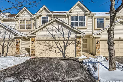 1737 Maplewood Ct, Grayslake, IL 60030