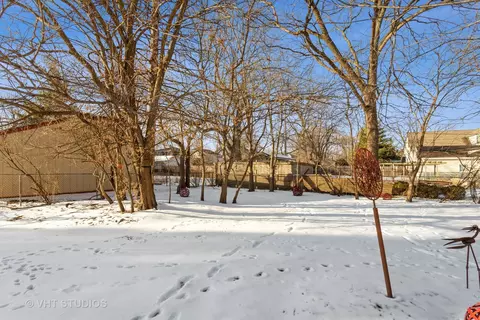 329 E 8th Ave, Naperville, IL 60563 photo 13