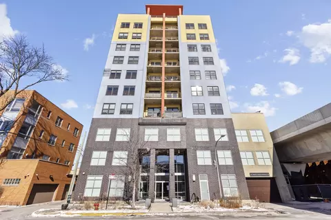 1122 W Catalpa Ave #809, Chicago, IL 60640