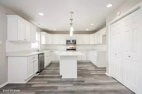 1225 Lodge Pole Ln, Normal, IL 61761 photo 9