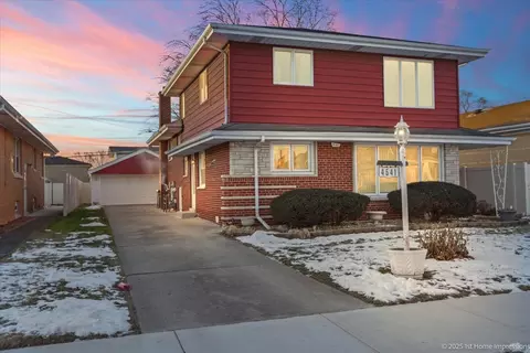 4541 W 101st St, Oak Lawn, IL 60453