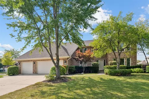 1926 Sheridan Rd, Buffalo Grove, IL 60089