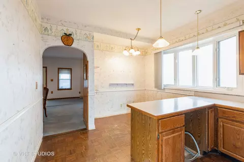 Kitchen - 24960 S Scheer Rd, Monee, IL 60449 photo 2 of 2