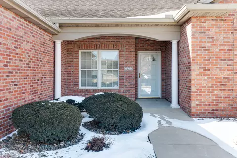 17 Monarch Dr, Bloomington, IL 61704 photo 42