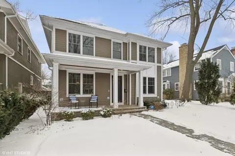 1627 Walnut Ave, Wilmette, IL 60091