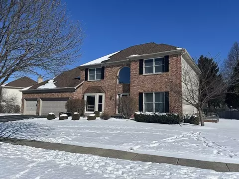 875 Sterling Ave, Geneva, IL 60134