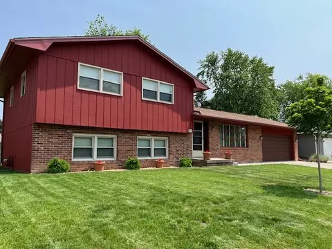 108 Riss Dr, Normal, IL 61761 photo 2