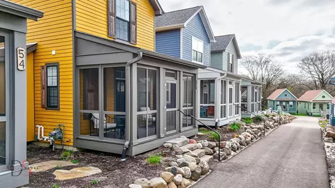 100 Great Loop Dr #52, Ottawa, IL 61350