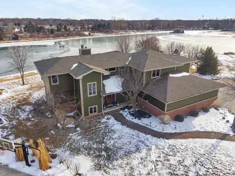 View/Area - 210 Barefoot Ct, Minooka, IL 60447 photo 1 of 19