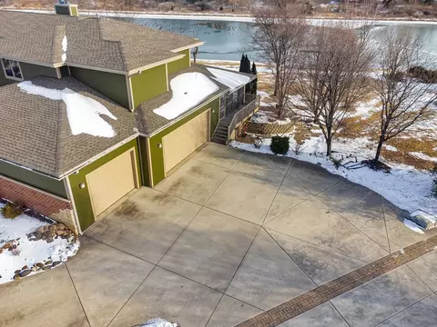 Other - 210 Barefoot Ct, Minooka, IL 60447 photo 1 of 23