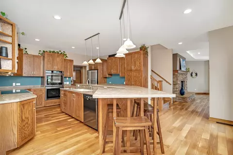 Kitchen - 210 Barefoot Ct, Minooka, IL 60447 photo 2 of 7