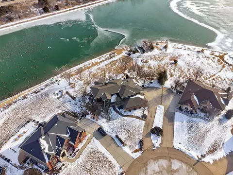 View/Area - 210 Barefoot Ct, Minooka, IL 60447 photo 5 of 19