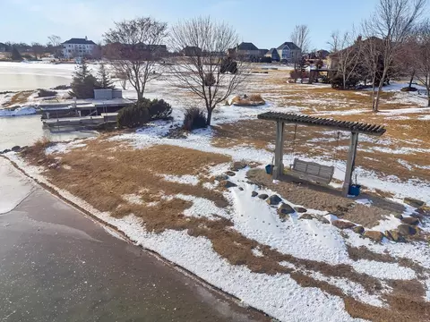 View/Area - 210 Barefoot Ct, Minooka, IL 60447 photo 12 of 19