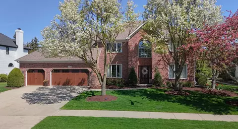 3642 Monarch Cir, Naperville, IL 60564