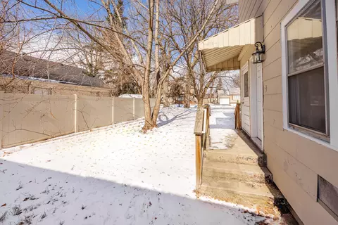 Exterior - 24015 W Ottawa St, Plainfield, IL 60544 photo 5 of 5