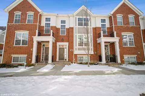 302 Capulina Ct, Morton Grove, IL 60053