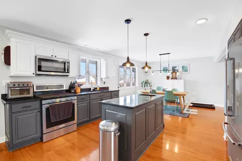 Kitchen - 11306 193rd St, Mokena, IL 60448 photo 4 of 4