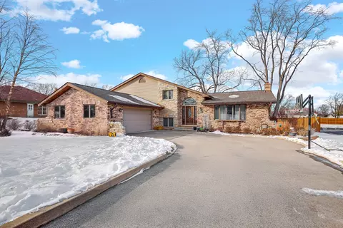 11306 193rd St, Mokena, IL 60448