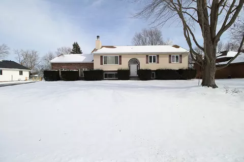 12965 S Hadfield Dr, Plainfield, IL 60585