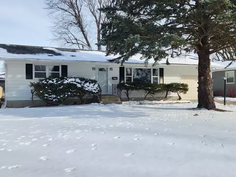 2204 22nd Ave, Sterling, IL 61081