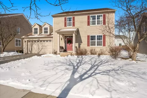 296 Weymouth Ave, Elgin, IL 60124