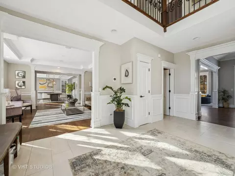 800 Becker Rd, Glenview, IL 60025 photo 8