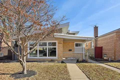 5709 S Austin Ave, Chicago, IL 60638