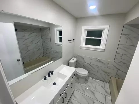 Bath - 8530 S 78th Ave, Bridgeview, IL 60455 photo 1 of 2