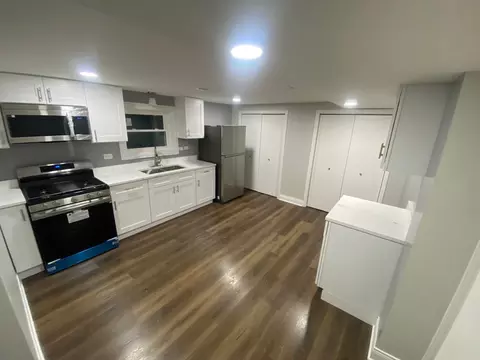 Kitchen - 8530 S 78th Ave, Bridgeview, IL 60455 photo 3 of 3