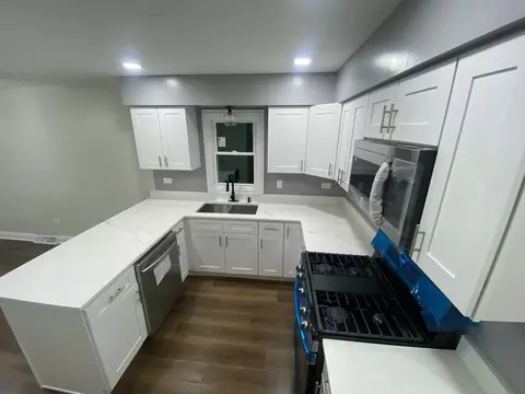 Kitchen - 8530 S 78th Ave, Bridgeview, IL 60455 photo 1 of 3