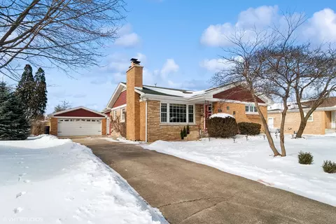 5834 N Luna Ave, Chicago, IL 60646