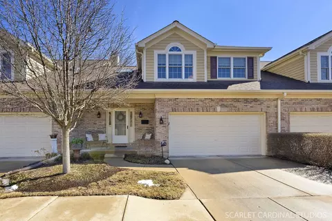 1907 Kingsbrook Ct, Wheaton, IL 60187