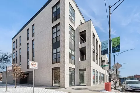 4405 N Richmond St #202, Chicago, IL 60618