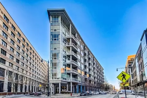845 N Kingsbury St #606, Chicago, IL 60610