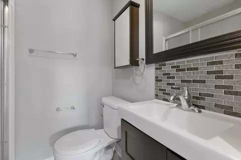 960 Olive St, Hoffman Estates, IL 60169 photo 10