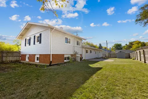 960 Olive St, Hoffman Estates, IL 60169 photo 22