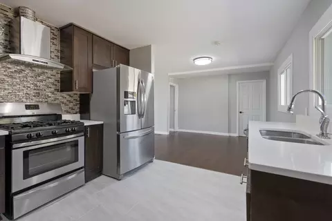 960 Olive St, Hoffman Estates, IL 60169 photo 8