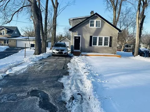 2838 Hillside Ave, Waukegan, IL 60085