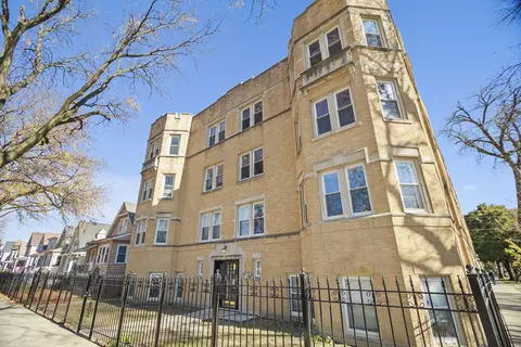 4105 N Lawndale Ave #101, Chicago, IL 60618