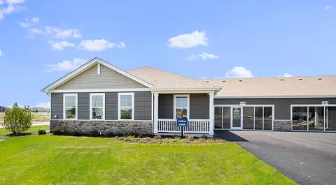 1084 Williamsburg St, Pingree Grove, IL 60140