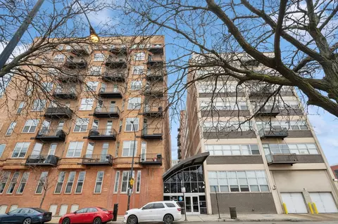 500 S Clinton St #740, Chicago, IL 60607