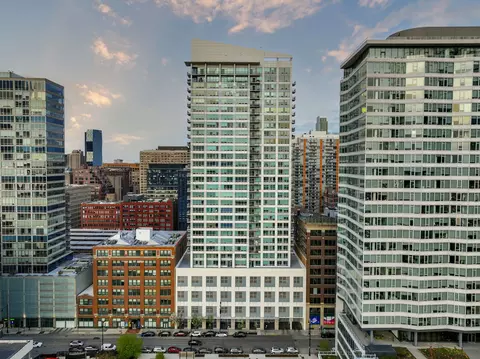 701 S Wells St #3105, Chicago, IL 60607