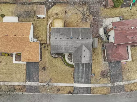 View/Area - 324 Thistle Dr, Bolingbrook, IL 60490 photo 2 of 4