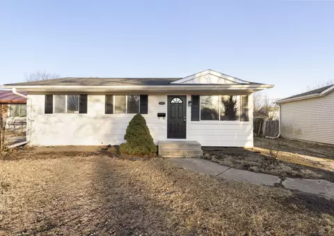 7905 Orion St, Loves Park, IL 61111